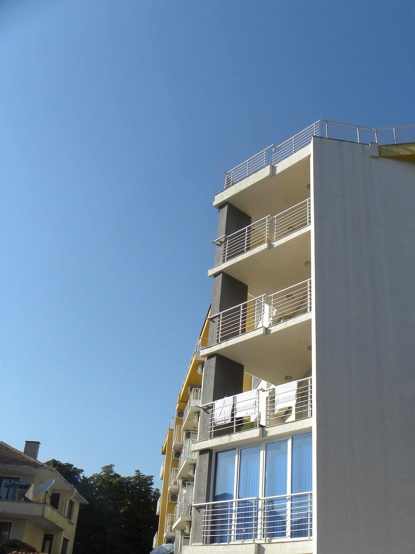 Apartcomplex New Tawn Obzor Kültér fotó